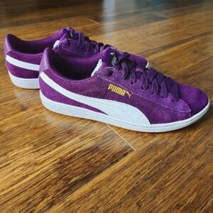 Puma classic sneaker Size 8/38.5
